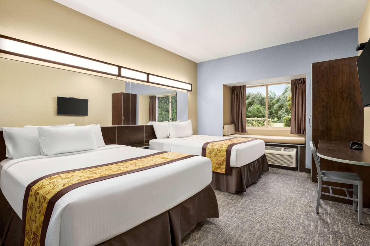 Microtel Inn & Suites By Wyndham Woodstock/Atlanta North Экстерьер фото