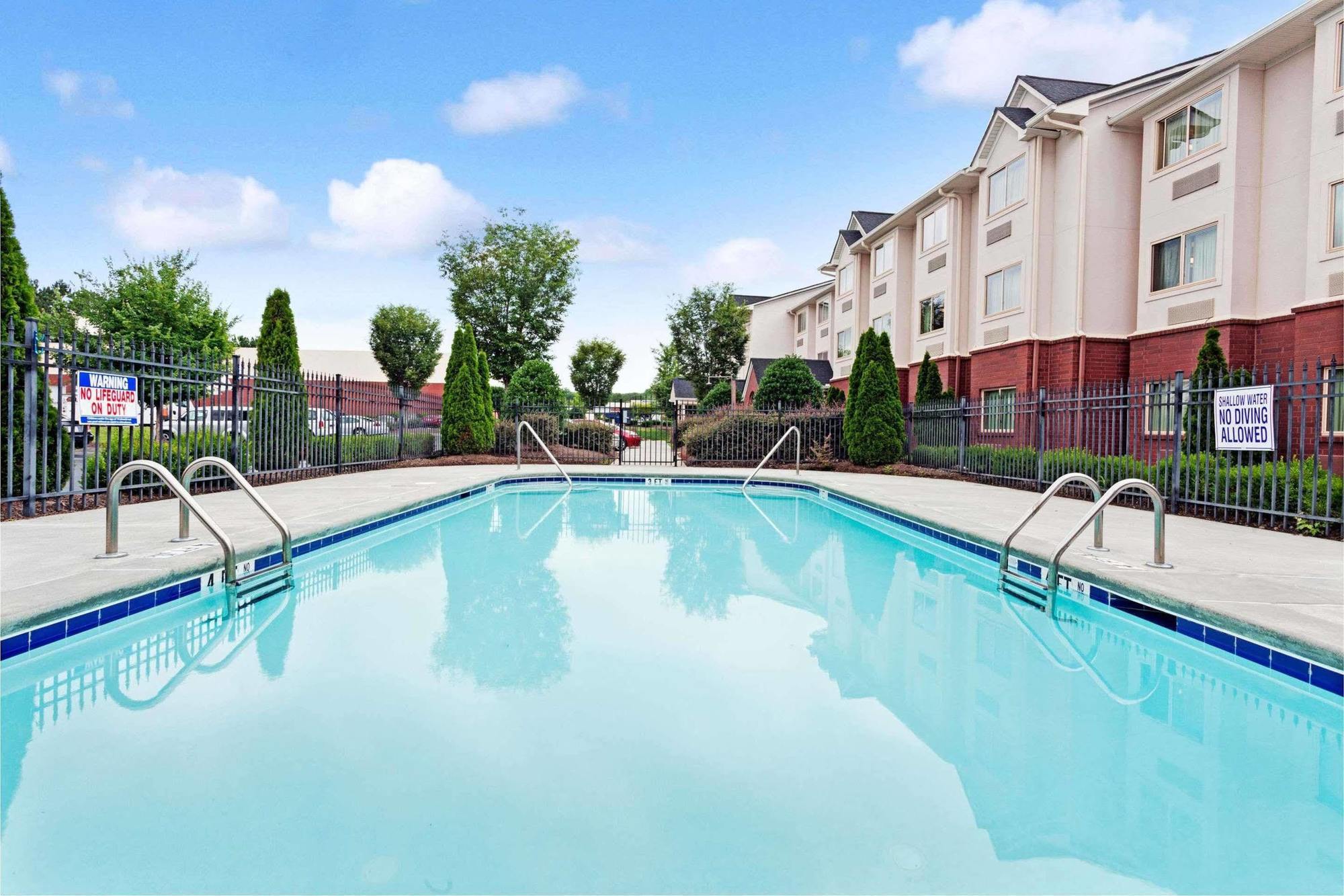 Microtel Inn & Suites By Wyndham Woodstock/Atlanta North Экстерьер фото